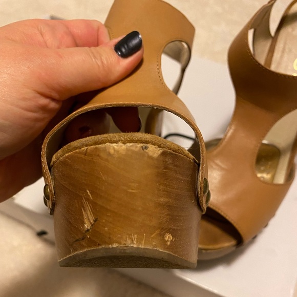 ALDO Women's Tan Baraby Cut Out T Bar Wedge Sandals - Picture 10 of 13